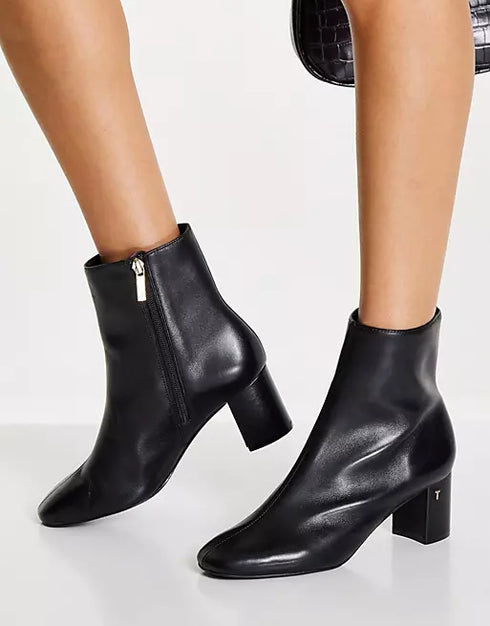 NEYOMI-Boots-Leather Block Heel Ankle Boot- Ted Baker Romania